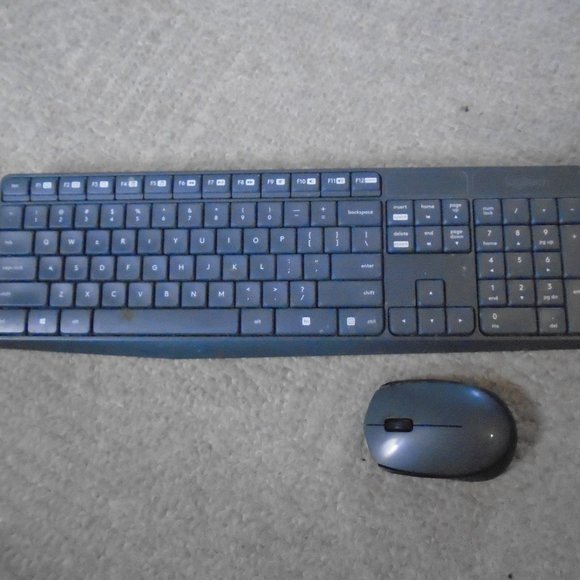 Logitech K235 Wireless Keyboard & M170 Wireless Mouse - Picture 1 of 2